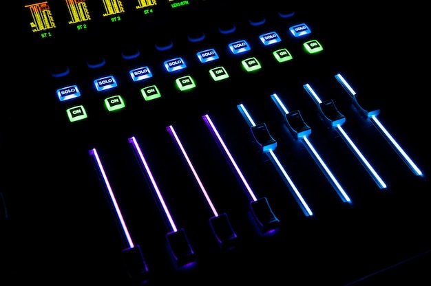 高音質化：2025年最新ロスレスオーディオ配信サービス イコライザー設定で音質15%向上